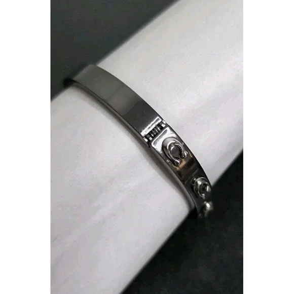 NWOT COACH Hematite Signature Sculpted C Bangle Bracelet Silver Metallic - Picture 2 of 4